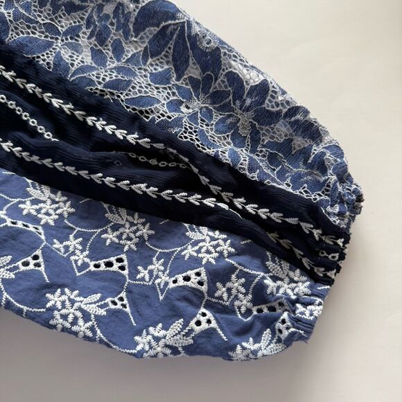 Chico's Faded Indigo Blue Pullover Sweater Women’s Size 1 (M) - Picture 8 of 8